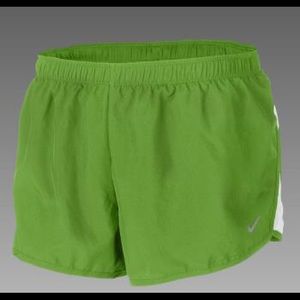 Nike Fundamental Road Race Running Shorts Green XS